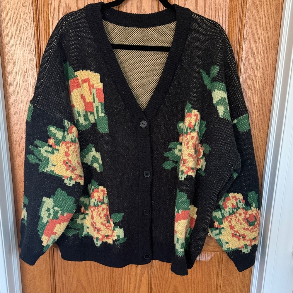 Thick, Soft Cardigan with Pixelated Flowers